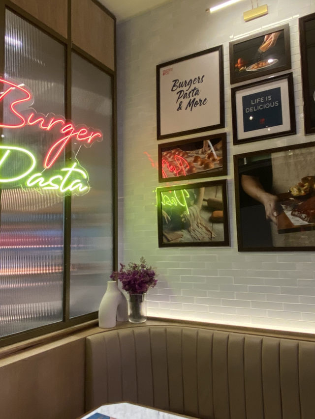 ชวนมาชิม Smith & Co – ร้านน่ารัก vibe ยุโรป 🍋🥓🍝