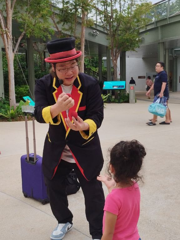 Stay in Sentosa, be the first to get to Universal Studios!