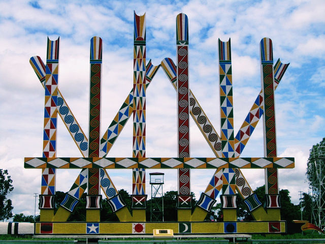 🌿 Myitkyina Weekend Escape: Waterfalls, Warpaint & WILD Noodles! 🍜  