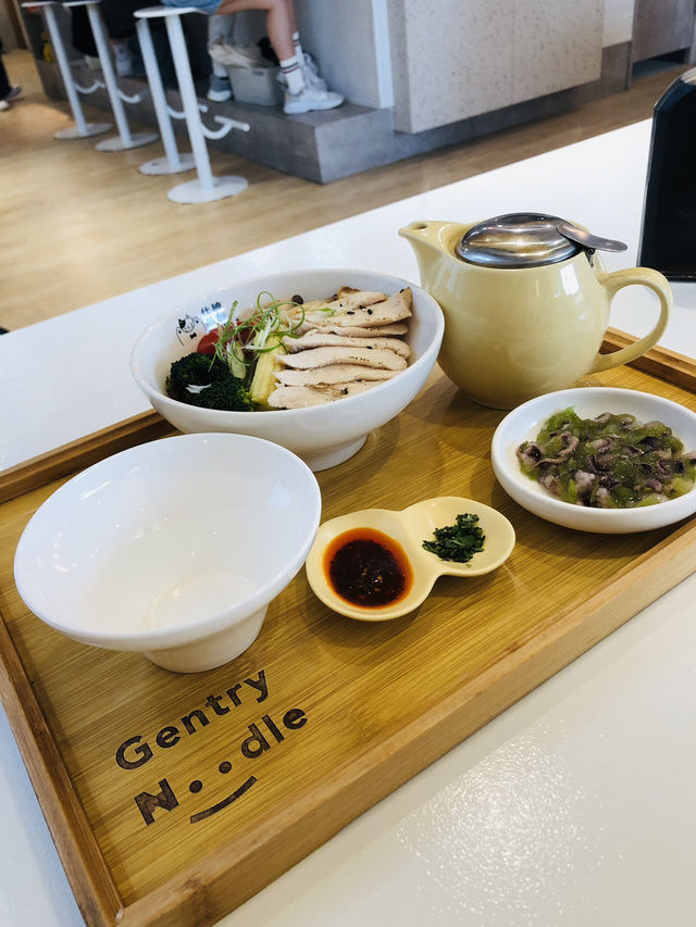 具有特色的拉麵🍜館