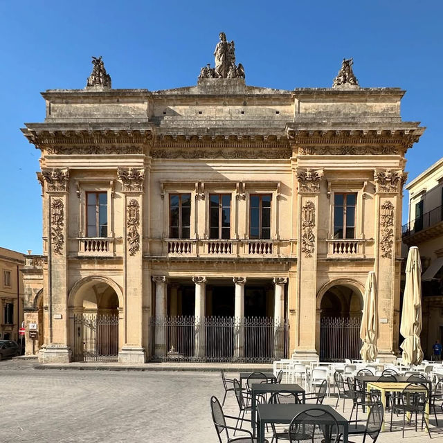 🌸 Spring Splendor: A Day at Teatro Tina Di Lorenzo & Beyond! 🎭