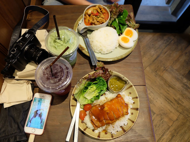  ร้าน Farm to Table Hideout  ร้านลึกลับใจกลางกรุง
