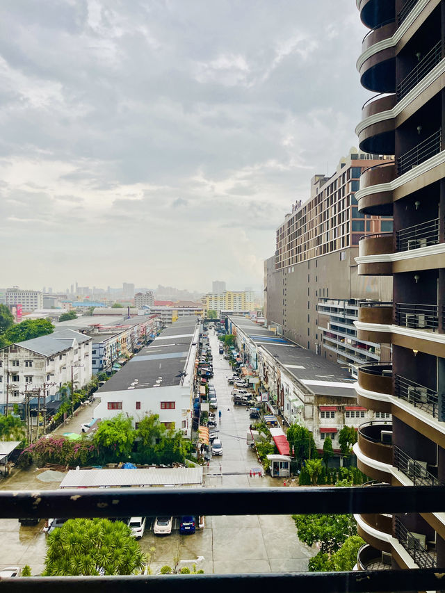 ที่พักหลักร้อยใจกลางพัทยา