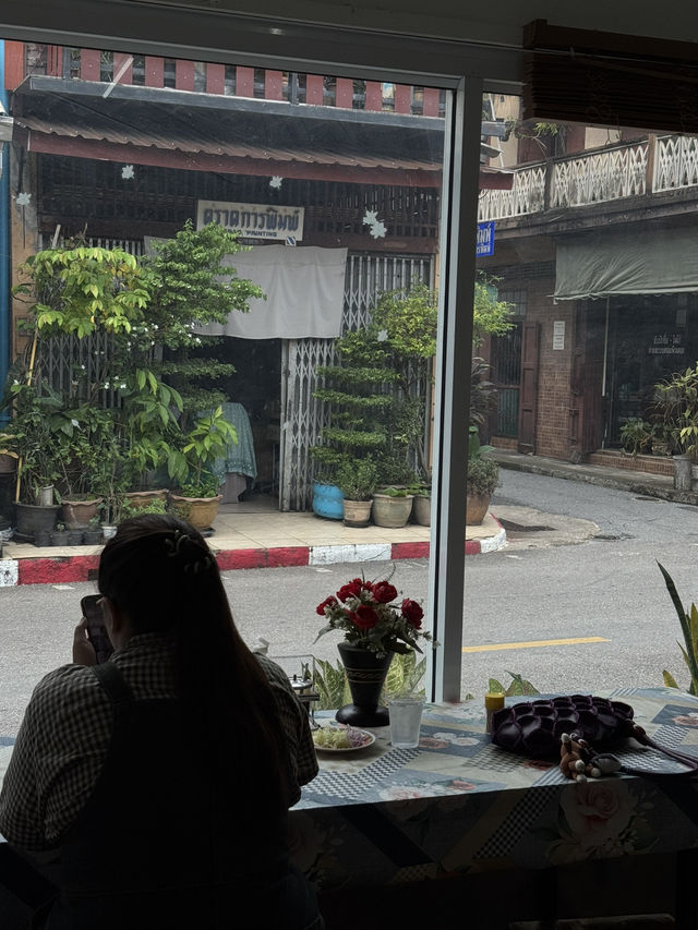 ชวนมาเดินเล่นชมวิถีชีวิตคนเมืองตราด! 