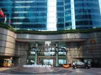 🌉 “창밖엔 빅토리아 하버, 안에는 완벽한 휴식 – Harbour Grand Hong Kong”