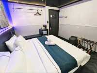 “Urban Pulse: B Hotel’s Chic Stay in the Heart of Petaling Street”