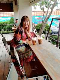 ร้าน กาแฟชายทุ่ง