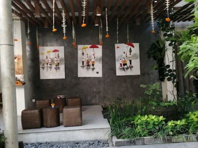 "Bali's Premier Transit Haven"