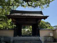 Dazaifu ศาลเจ้าใกล้ fukuoka