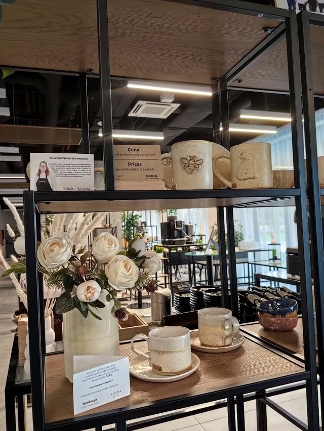 華沙蕭邦機場附近的酒店