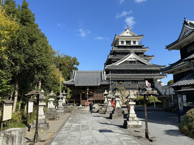 🏯 Nakatsu Castle – A Serene Glimpse into Feudal Japan