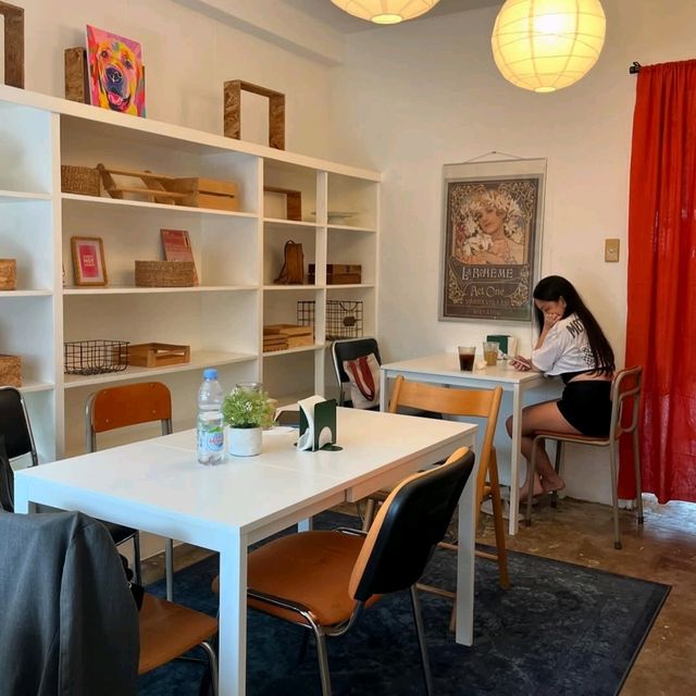 The BeachHouse Cafe