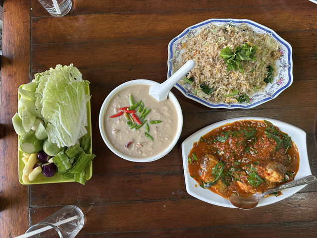 หลนปู ที่สุดในไทย ริมน้ำบางไทร