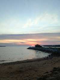 When the Sun Says Goodbye — Pantai Tanjung Gemuk Magic