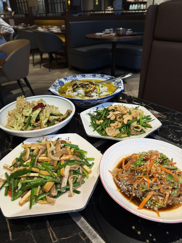 親民貼地酒店川菜館