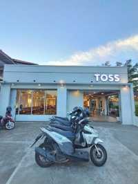 🤤 Craving Alert: Coconut Rice Rendang Perfection at Toss Cafe Restaurant! 🤤
