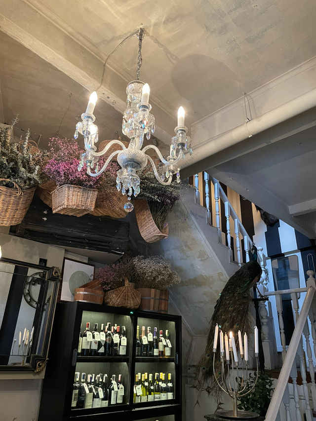 ร้านอาหารในกรุงเทพ ที่เปลี่ยนธีมบ่อยมาก