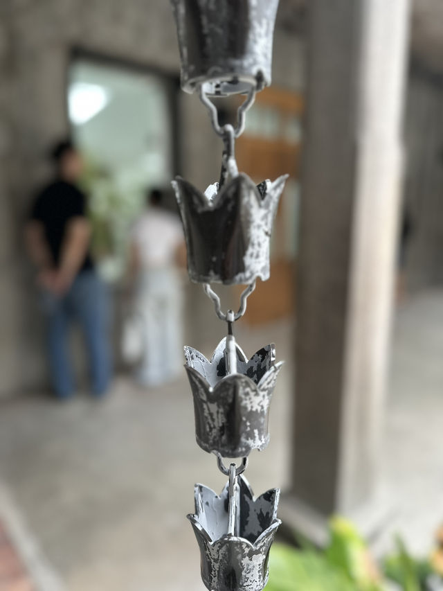 🧱「百年古厝變身設計殿堂！台南信義街硓𥑮石黃宅重生魅力全開」 