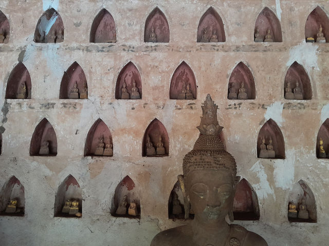 Statues of Wat Si Saket