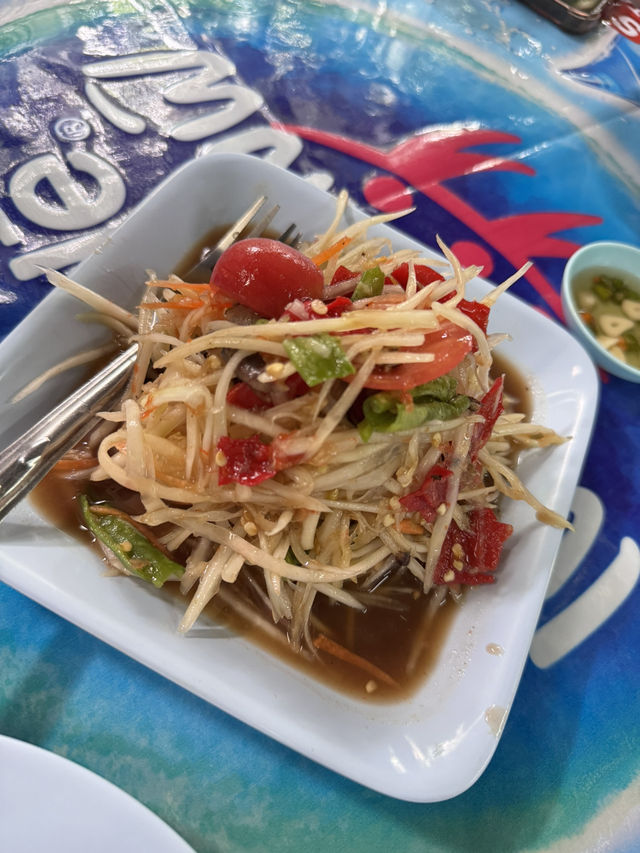 ส้มตำ ครัวน้องเนมไทรม้า