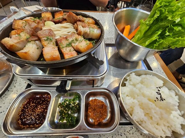  Hasul ปิ้งย่างสายมินิมอล มา คน เดียว ก็ กิน ได้