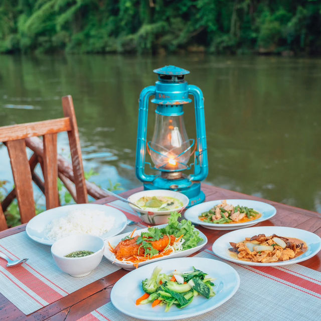 River Kwai Jungle Rafts Floating Hotel 
