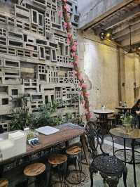 Leaf & Co. Cafe , Nostalgia and Nasi Lemak in Chinatown KL