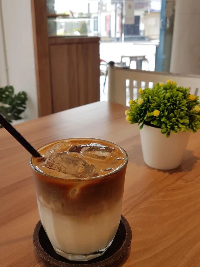 Espresso Echoes & Ambient Moments