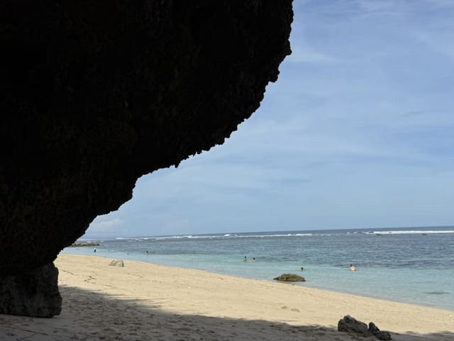 Gunung Payung Beach: Our Favorite Uluwatu Secret! 🏝️💙