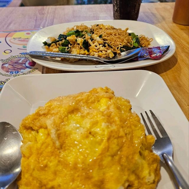 Eat like a Local in Chiang Mai: Authentic Flavors & Hidden Gems