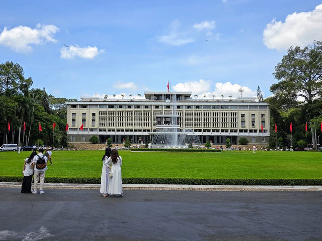🇻🇳ホーチミンの歴史を感じる場所「統一会堂」でタイムスリップ体験