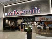 ☕ Coffeesmith (Suntec City) — Strong Coffee, Crispy Waffles & Chill Mall Escape