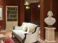 Castle Stay in the Clouds: Mercure Danang French Village