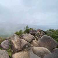 Urban Views and Unique Rock Formations at Jinmian Mountain and Scissors Rock