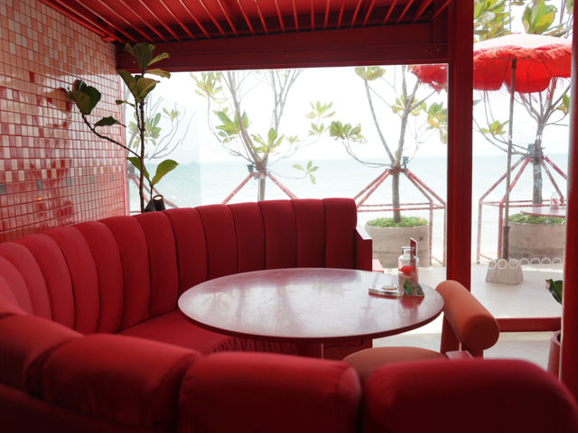 Under the Sun Café @ Ana Anan Resort