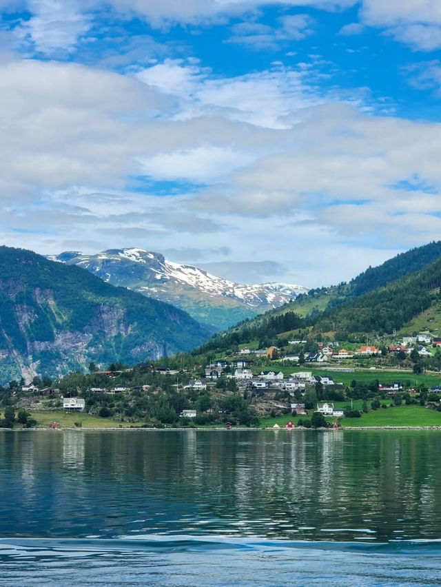 Majestic Fjord Escapes in Sognefjord 