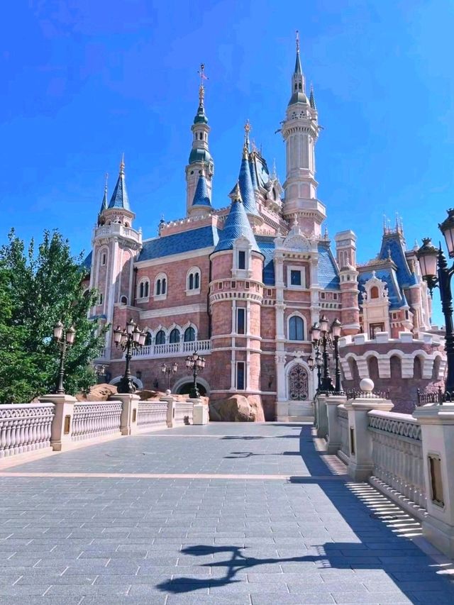 Fairy Tale Magic at Snow White Castle Shanghai Disneyland