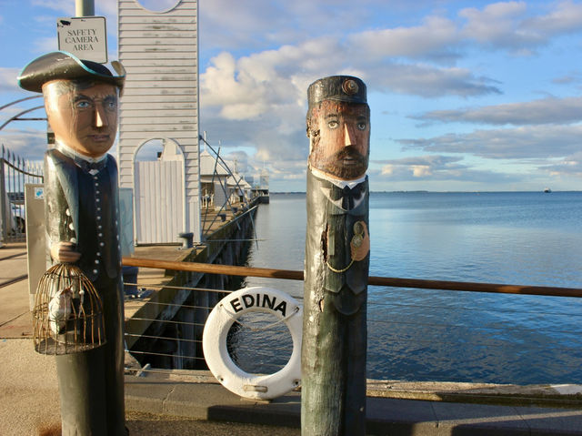 Geelong Baywalk Bollards – Stories by the Sea 🌊