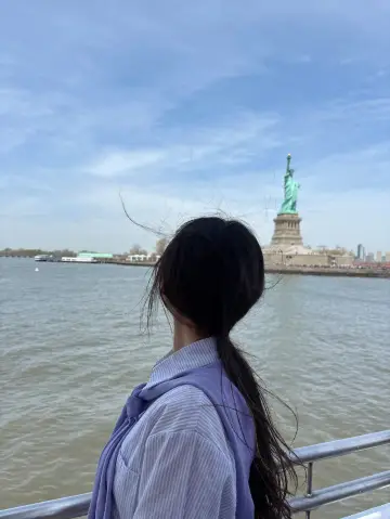 New York's Iconic Statue of Liberty Free Ferry Experience