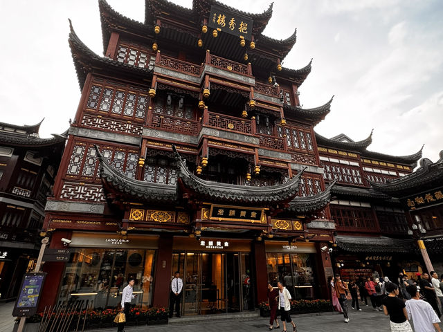Epic 3-Day Shanghai Adventure: Riverside Views, Luxe Shopping & Dream Eats 🚀