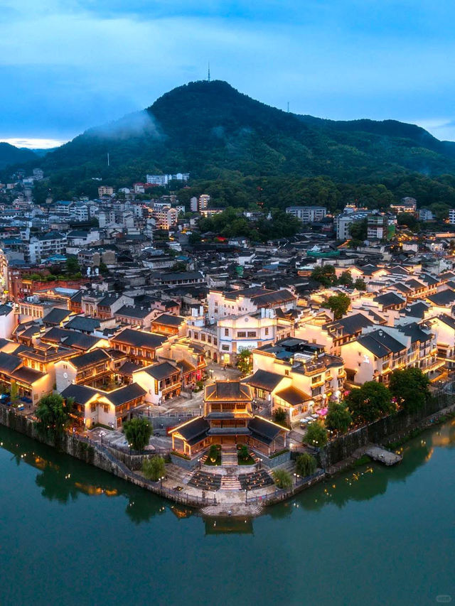 📍 Hongjiang Ancient Commercial City