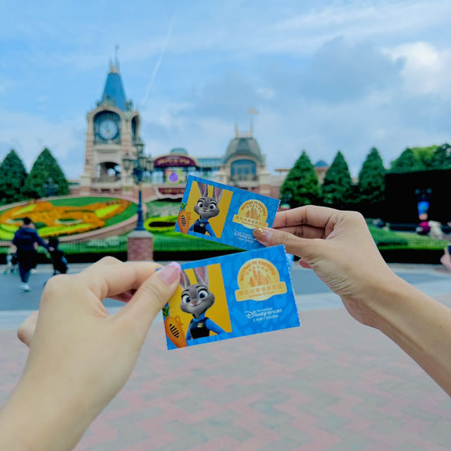 Disney Fun Awaits🎡