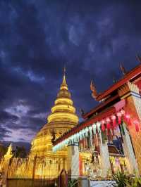 เที่ยวงานเทศกาลแขวนโคมแสนดวง จ. ลำพูน