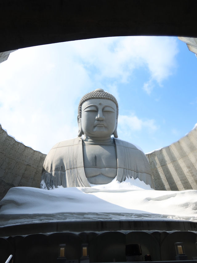 Hill of the Buddha or Atama Daibutsu