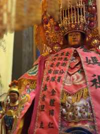 馬祖北竿|芹壁天后宮:依山傍海的信仰歸處,在香煙裊裊裡聽見海的回聲
