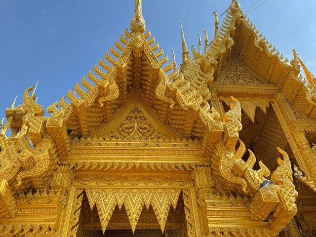 วัดจันทร์ตะวันตก วัดสวยเมืองสองแค 🤩