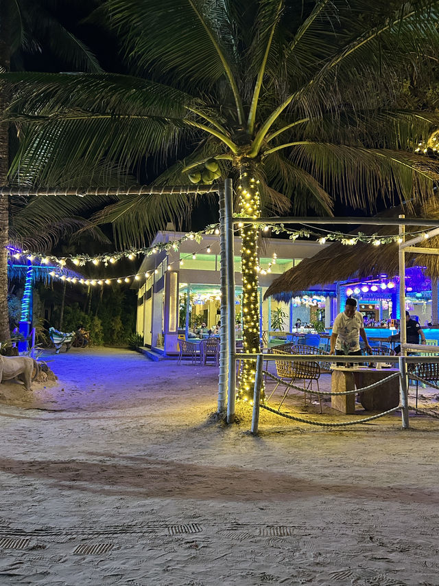 Cafe Maruja – Station 3, Boracay: Brunch & Beachfront Chill 🌴☕
