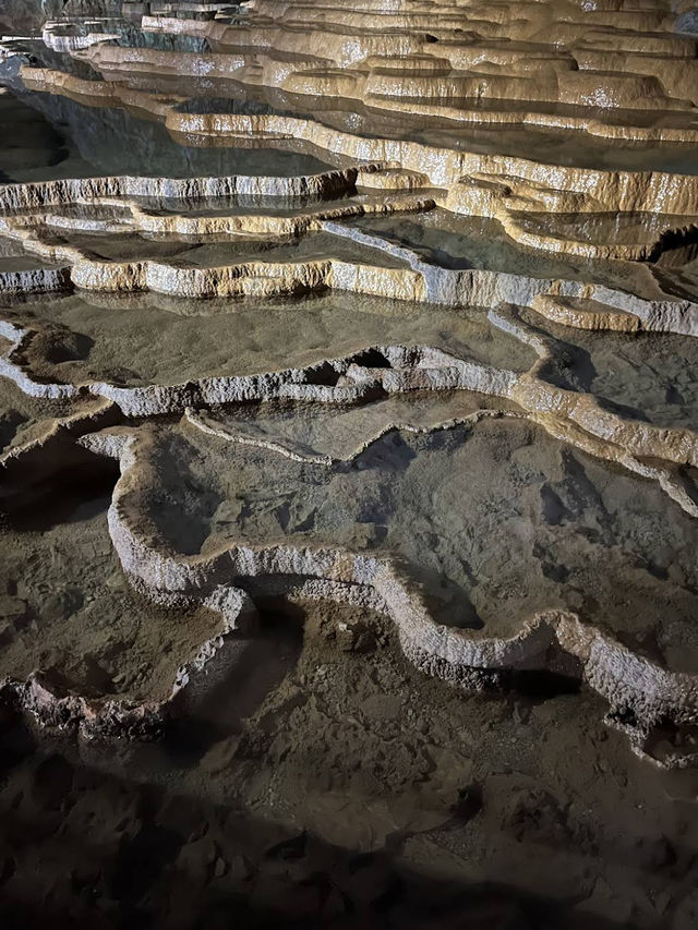 🕳️🌌 Beneath the Earth at Akiyoshido Cave 🌿✨