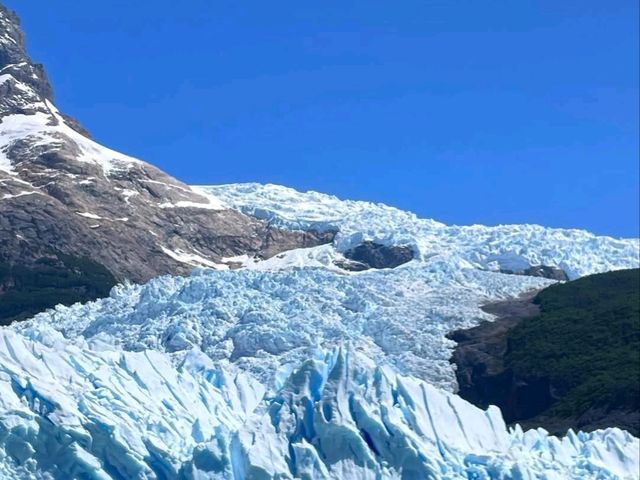 Glaciar Spegazzini Showcases Patagonia’s Majestic Ice Realm