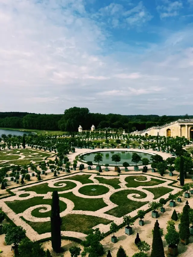 The Power of Space Size — Tips & Reviews for Visiting the Palace of Versailles